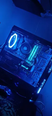 PC GAMER RYZEN 5 5600G / RX 6650 XT