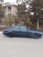 voitures-mercedes-class-e-2003-e220-dar-el-beida-alger-algerie