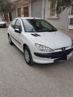 voitures-peugeot-206-2004-bordj-bou-arreridj-algerie