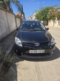 سيارات-toyota-auris-2012-شراقة-الجزائر