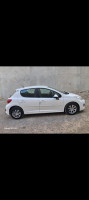 voitures-peugeot-207-plus-2013-bordj-bou-arreridj-algerie