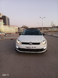 voitures-volkswagen-golf-7-2017-setif-algerie