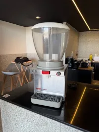 MACHINE A JUS A BOULE UGOLINI 19L 