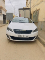 moyenne-berline-peugeot-308-2015-chlef-algerie