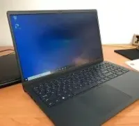 LAPTOP DELL VOSTRO 3520 i3-12155U 4.4 GHZ - 4G -SSD 256 GB  NVMe - Ethernet RJ-45 -Ecran 15.6 FHD