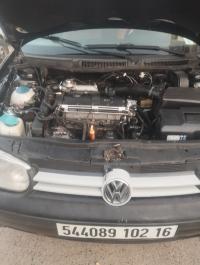 سيارات-volkswagen-golf-4-2002-الرغاية-الجزائر