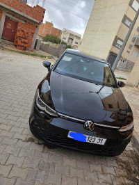 voitures-volkswagen-golf-8-2023-gtd-ghazaouet-tlemcen-algerie