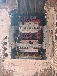 بناء-و-أشغال-electricien-وهران-الجزائر