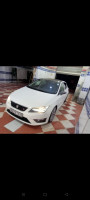 moyenne-berline-seat-leon-2016-fr15-draria-alger-algerie