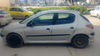 voitures-peugeot-206-2005-annaba-algerie