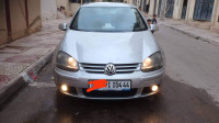 moyenne-berline-volkswagen-golf-5-2004-khemis-miliana-ain-defla-algerie