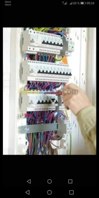 ÉLÉCTRICIEN 