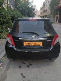 سيارات-toyota-yaris-2012-درارية-الجزائر
