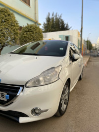 voitures-peugeot-208-2015-allure-facelift-birtouta-alger-algerie