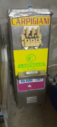 Machine a la crème carpigiani