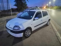 voitures-renault-clio-1-2001-algerie