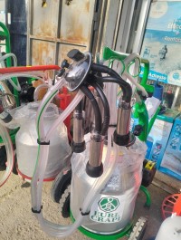 معدات-زراعية-machine-a-traire-عزازقة-تيزي-وزو-الجزائر
