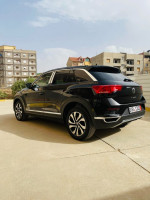 voitures-volkswagen-t-roc-2021-active-algerie