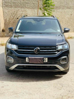 voitures-volkswagen-tcros-2022-active-bouira-algerie