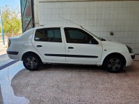 سيارات-renault-clio-classique-2004-القرارم-قوقة-ميلة-الجزائر