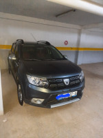 voitures-dacia-sandero-2017-stepway-bordj-el-kiffan-alger-algerie