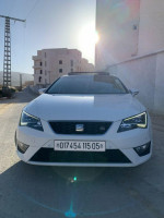 moyenne-berline-seat-leon-2015-fr-batna-algerie