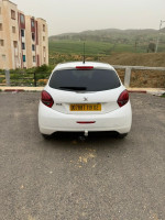 citadine-peugeot-208-2019-zebboudja-chlef-algerie