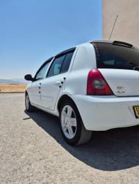 cars-renault-clio-campus-2012-ras-el-aioun-batna-algeria