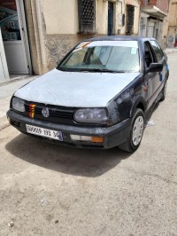 سيارات-volkswagen-vento-1993-برج-بوعريريج-الجزائر