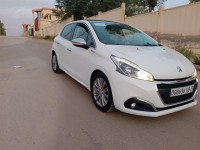 voitures-peugeot-208-2018-allure-facelift-ain-fezza-tlemcen-algerie