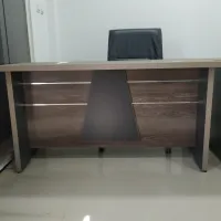 Ensemble de 3 bureau+ armoire+ 4 chaise 