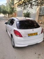 voitures-peugeot-207-2012-bordj-bou-arreridj-algerie