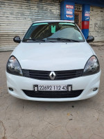 voitures-renault-clio-campus-2012-bye-chelghoum-laid-mila-algerie