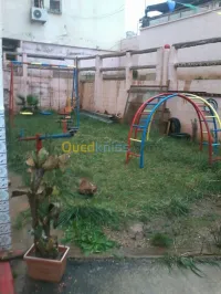 CRÈCHE LION D'OR