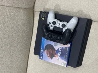 PS4 Slim 37000DA Negotiable non flashé 12.52