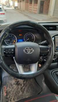 utilitaire-toyota-hilux-2020-revo-taya-setif-algerie