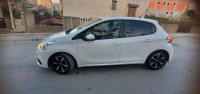 voitures-peugeot-208-2019-active-facelift-chabet-el-ameur-boumerdes-algerie