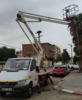 camion-nacelle-mercedes-2005-meftah-blida-algerie