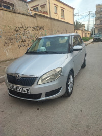 voitures-skoda-fabia-2014-visage-bordj-el-kiffan-alger-algerie