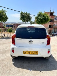 سيارات-kia-picanto-2011-pop-سكيكدة-الجزائر