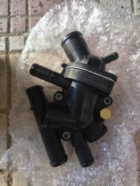 Pipe thermostatique Mégane 1.9 dti