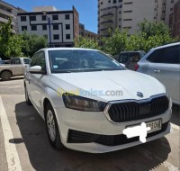 سيارات-skoda-fabia-2023-أقبو-بجاية-الجزائر