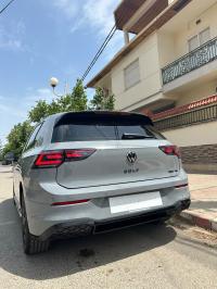 سيارات-volkswagen-golf-8-2025-r-line-الجزائر-وسط