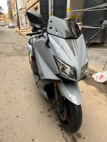 motos-scooters-t-max-iron-1-yamaha-2015-mostaganem-algerie