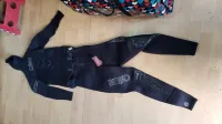 Tenue de chasse sous marine