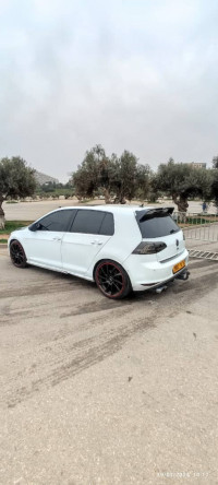 voitures-volkswagen-golf-7-2014-r-bab-ezzouar-alger-algerie