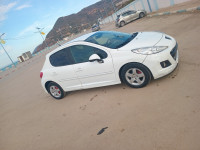 voitures-peugeot-207-2012-beni-haoua-chlef-algerie