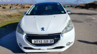 voitures-peugeot-208-2015-allure-bouira-algerie