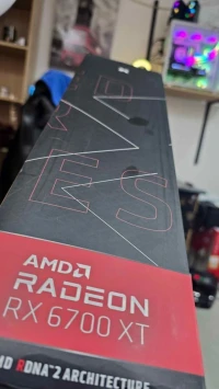 RX 6700XT RX 6800XT RX 6900XT RX 6600XT RX 7800XT