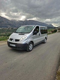 عربة-نقل-renault-trafic-2014-تيزي-وزو-الجزائر
